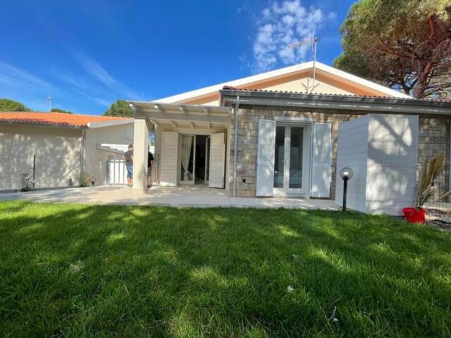 Zaffiro Casa Vacanze Al Mare Валедория Екстериор снимка