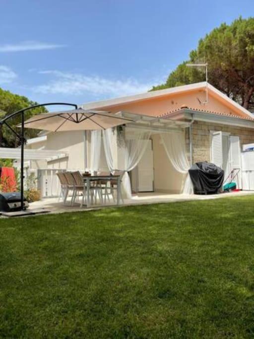 Zaffiro Casa Vacanze Al Mare Валедория Екстериор снимка