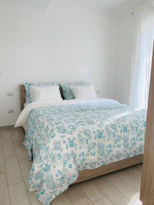 Zaffiro Casa Vacanze Al Mare Валедория Екстериор снимка