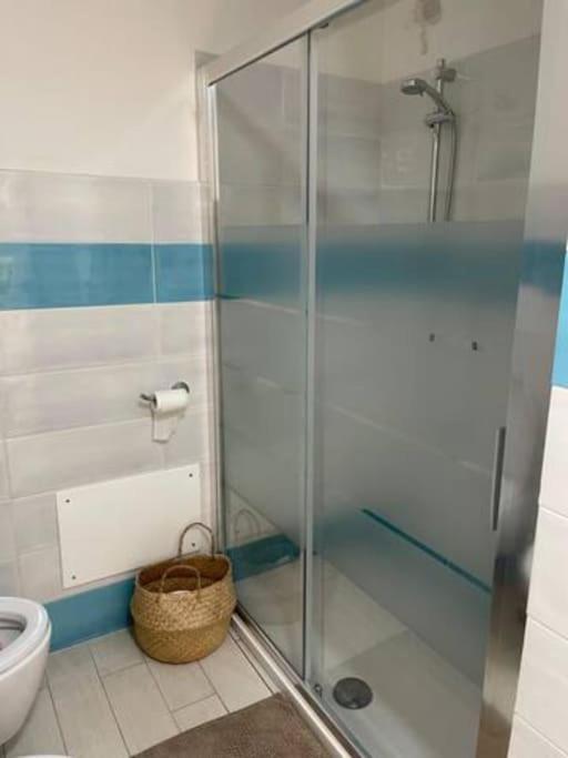 Zaffiro Casa Vacanze Al Mare Валедория Екстериор снимка