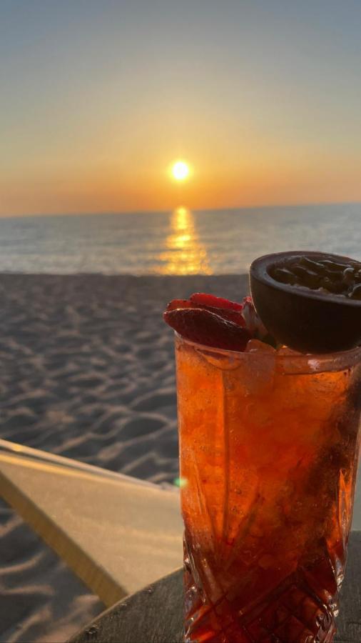 Zaffiro Casa Vacanze Al Mare Валедория Екстериор снимка